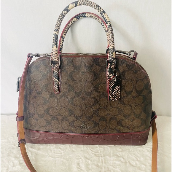 Coach Handbags - EUC Coach Sierra exotic print satchel crossbody